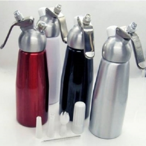 กระบอกฉีดวิปครีม